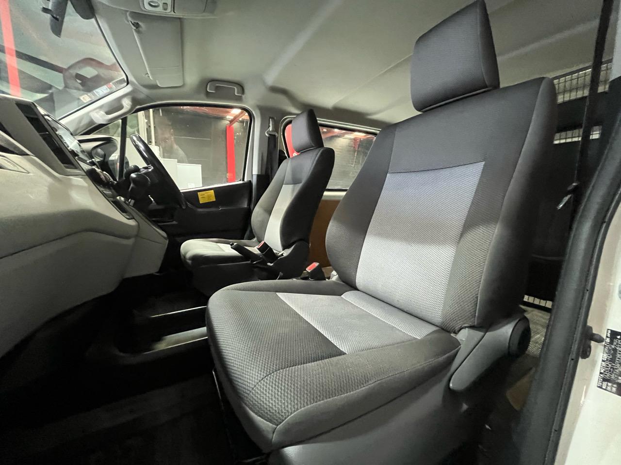 2020 TOYOTA Hiace
