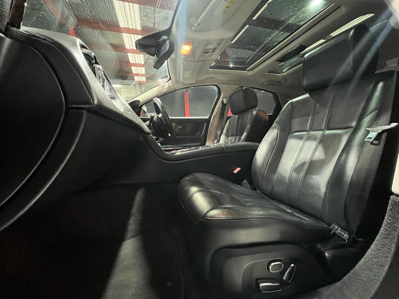 2011 Jaguar Xj