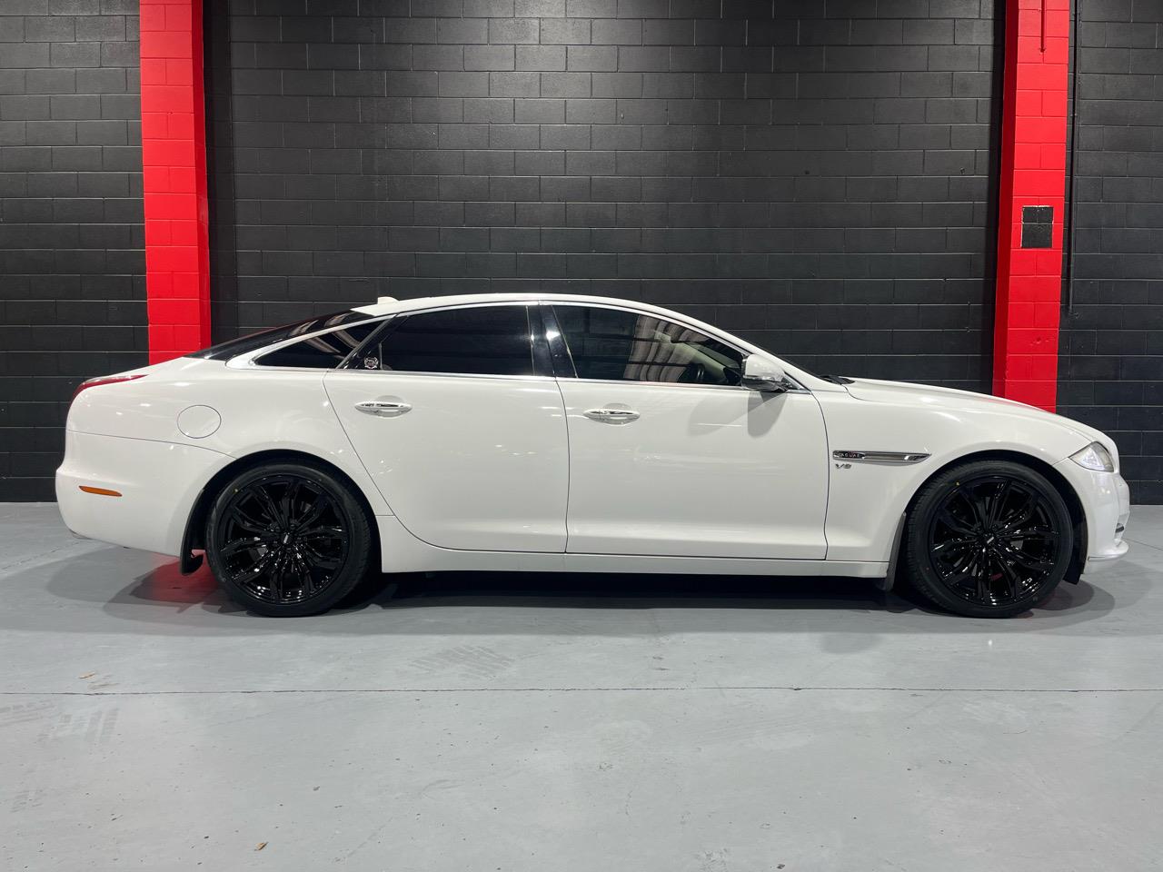 2011 Jaguar Xj