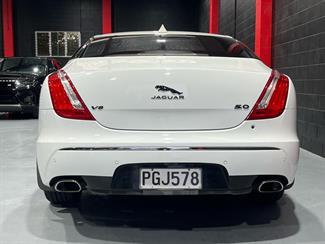 2011 Jaguar Xj - Thumbnail