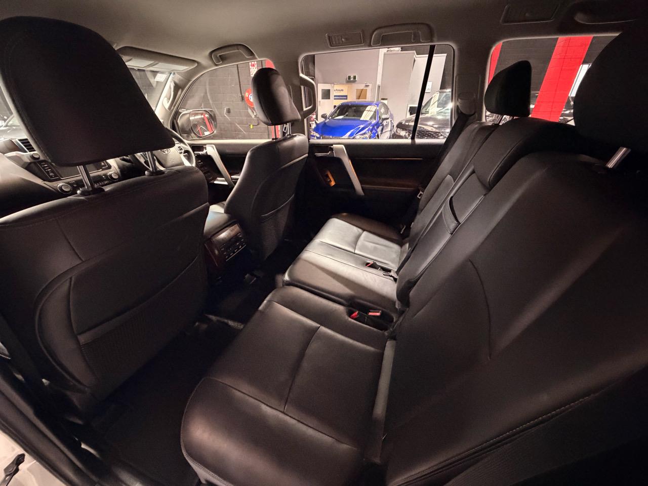 2017 TOYOTA Landcruiser Prado