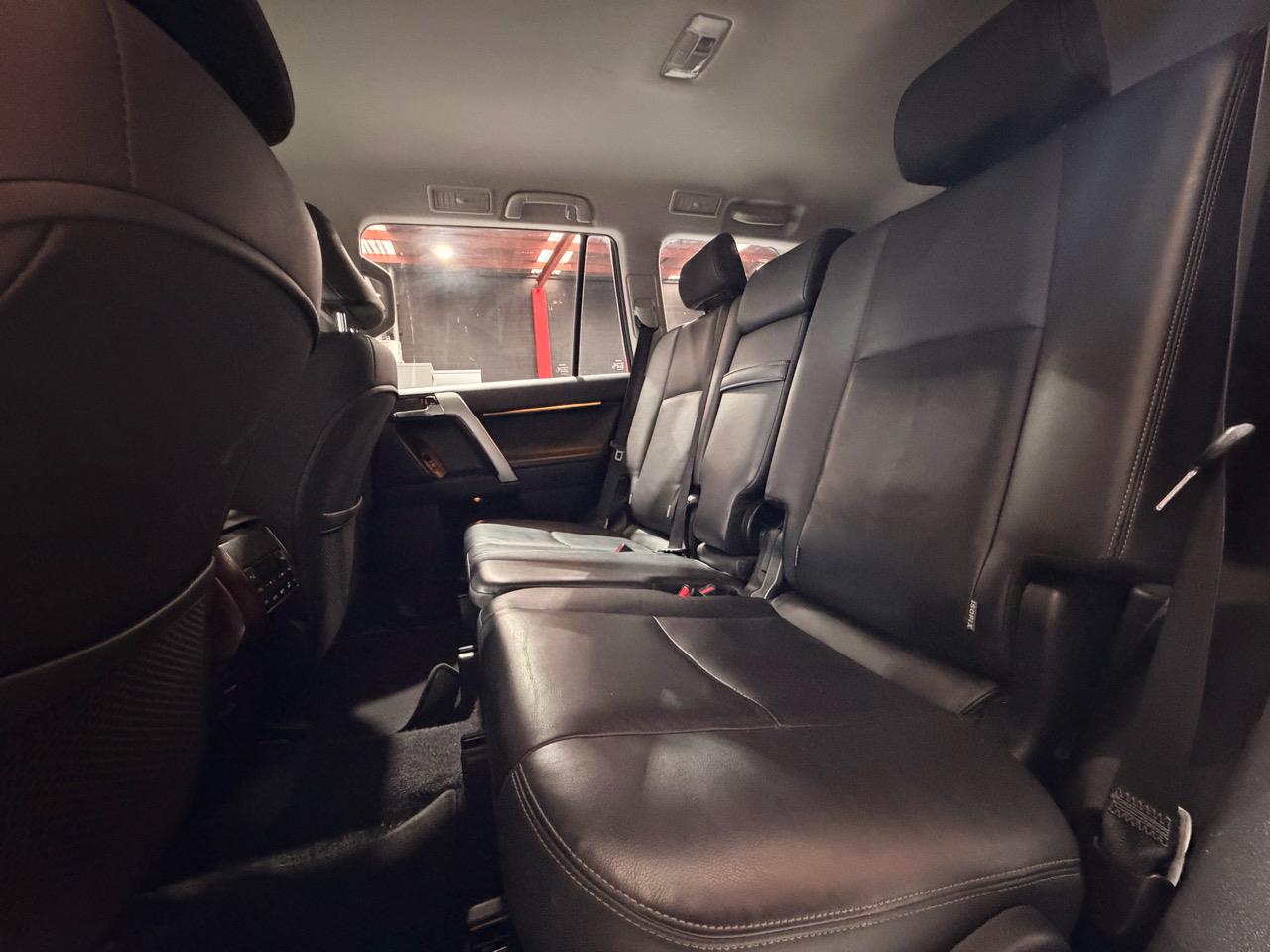 2017 TOYOTA Landcruiser Prado