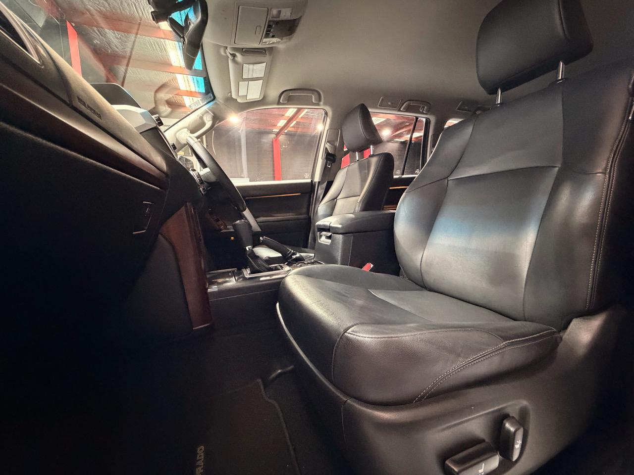 2017 TOYOTA Landcruiser Prado