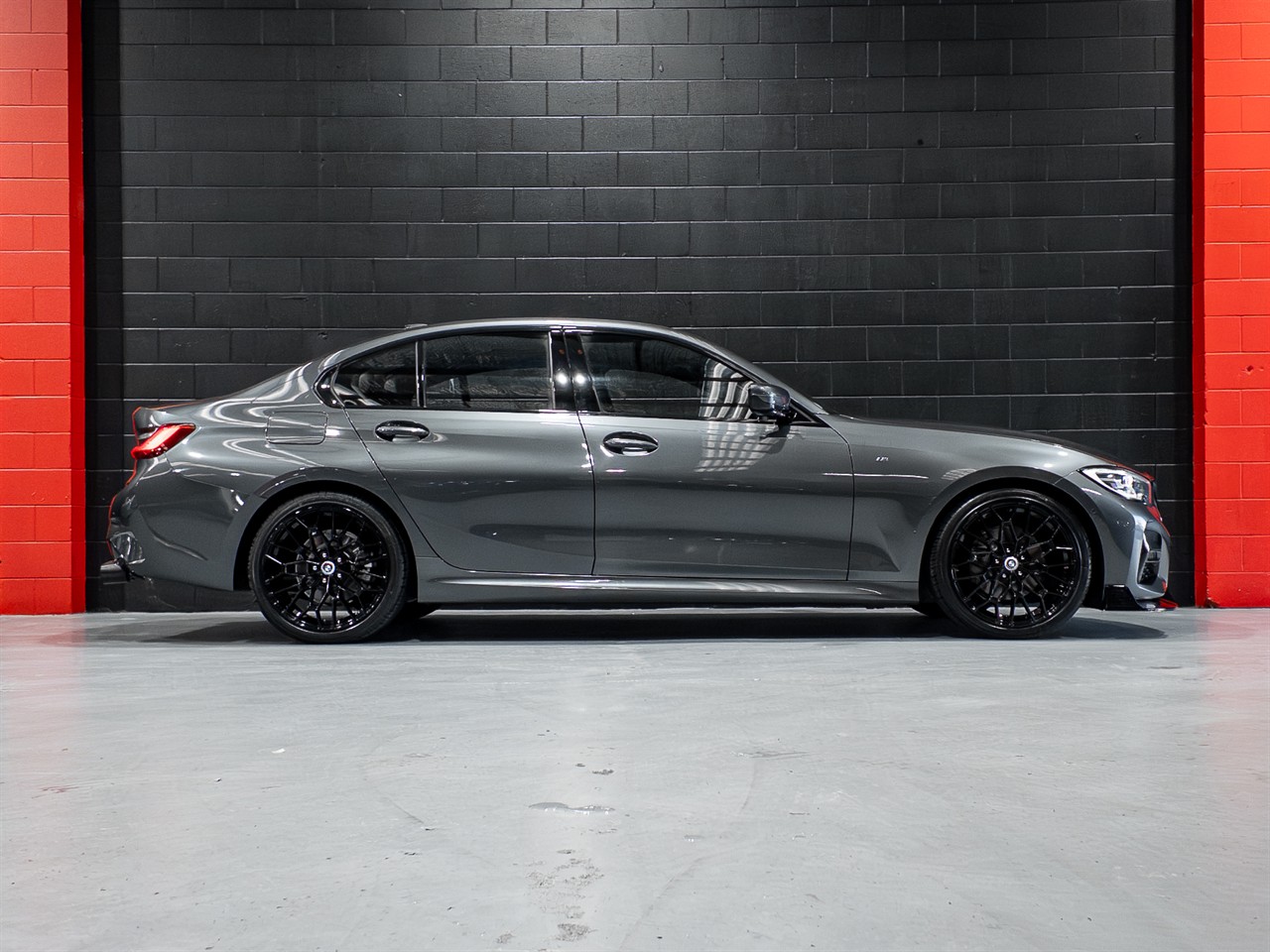 2019 BMW 320I