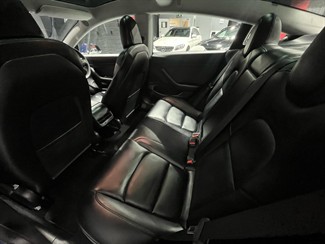 2019 Tesla Model 3 - Thumbnail