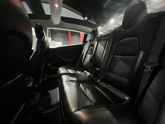 2019 Tesla Model 3 - Thumbnail