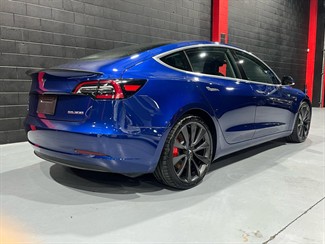 2019 Tesla Model 3 - Thumbnail