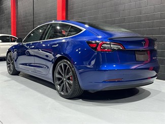2019 Tesla Model 3 - Thumbnail