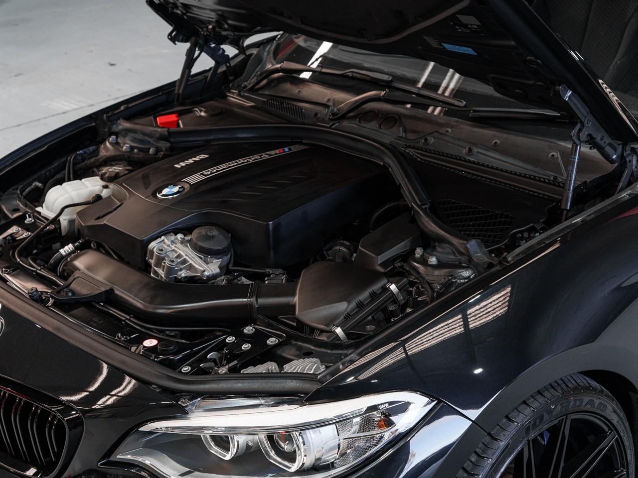 2016 BMW M235i
