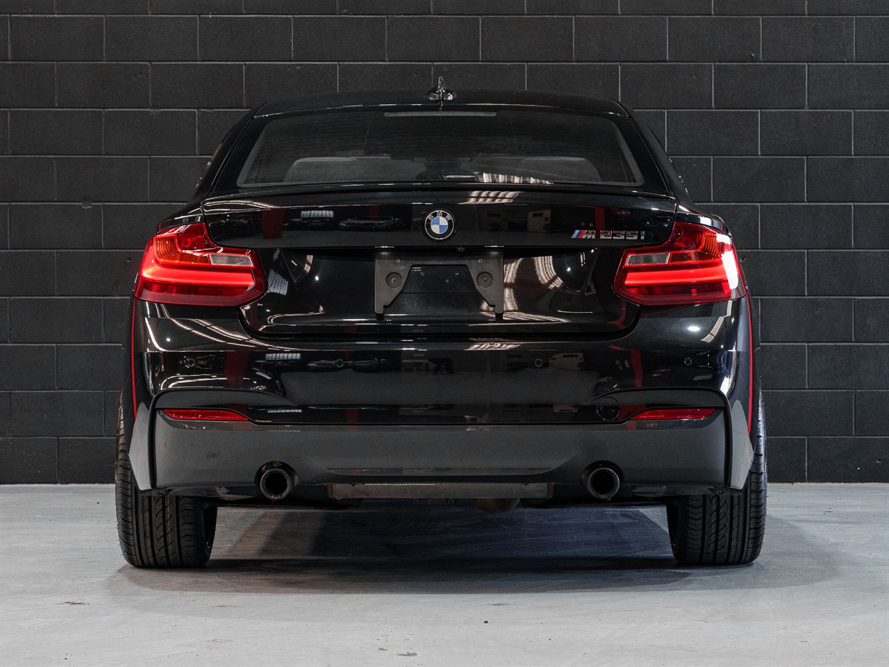 2016 BMW M235i