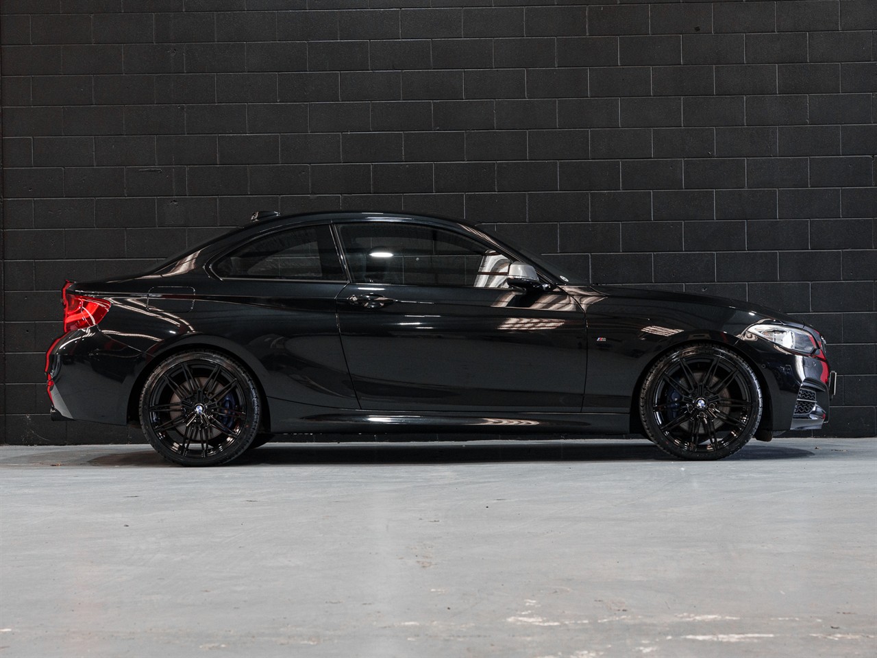 2016 BMW M235i