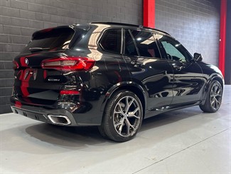 2020 BMW X5 - Thumbnail