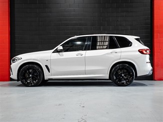 2019 BMW X5 - Thumbnail