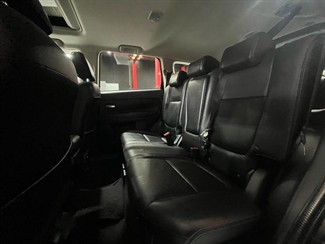 2017 Mitsubishi Outlander - Thumbnail