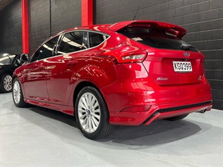 2016 Ford Focus - Thumbnail