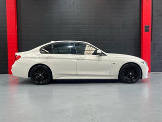 2013 BMW 320I - Thumbnail