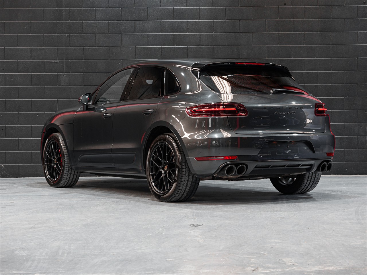 2017 Porsche Macan