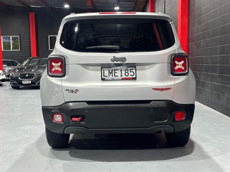 2018 Jeep Renegade - Thumbnail
