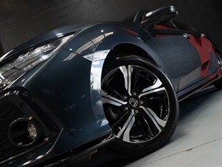 2017 Honda Civic - Thumbnail