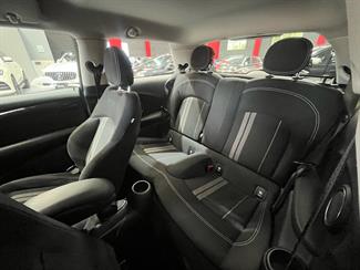 2015 Mini Cooper - Thumbnail
