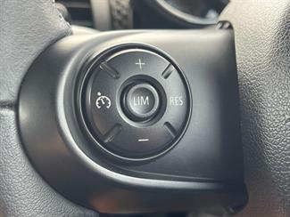 2015 Mini Cooper - Thumbnail
