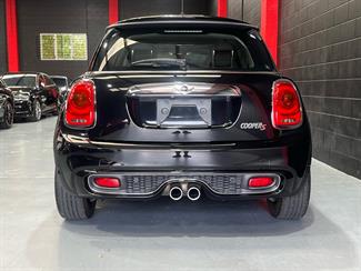 2015 Mini Cooper - Thumbnail