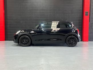 2015 Mini Cooper - Thumbnail