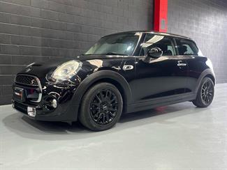 2015 Mini Cooper - Thumbnail