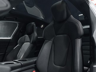 2021 Porsche Taycan - Thumbnail
