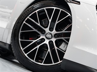 2021 Porsche Taycan - Thumbnail