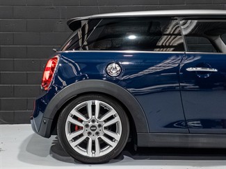 2018 Mini Cooper - Thumbnail
