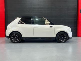 2020 Honda E - Thumbnail