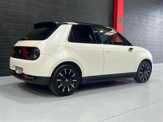 2020 Honda E - Thumbnail