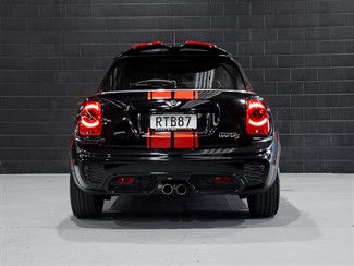 2016 Mini Cooper - Thumbnail