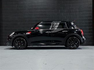 2016 Mini Cooper - Thumbnail