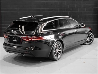 2019 Jaguar XF - Thumbnail