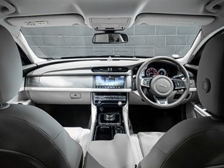 2019 Jaguar XF - Thumbnail