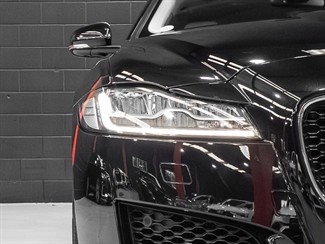 2019 Jaguar XF - Thumbnail