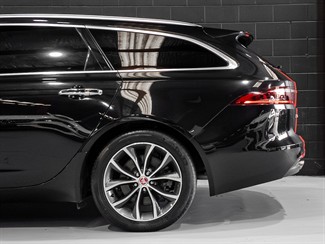 2019 Jaguar XF - Thumbnail