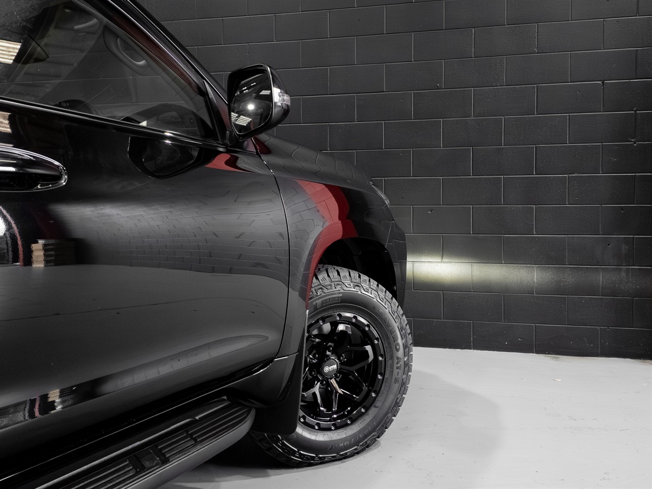 2023 TOYOTA Landcruiser Prado