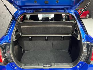 2024 Suzuki Swift - Thumbnail