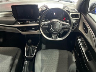 2024 Suzuki Swift - Thumbnail