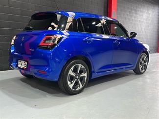 2024 Suzuki Swift - Thumbnail