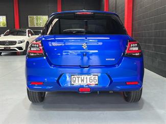 2024 Suzuki Swift - Thumbnail
