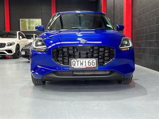 2024 Suzuki Swift - Thumbnail