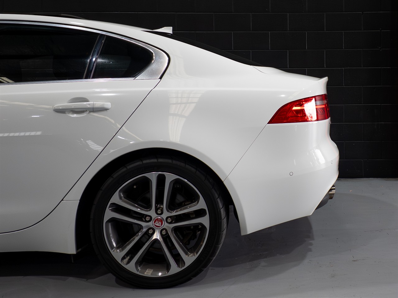 2016 Jaguar XE
