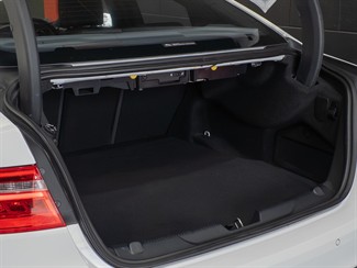 2016 Jaguar XE - Thumbnail