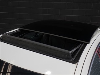 2016 Jaguar XE - Thumbnail