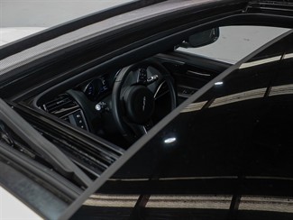 2016 Jaguar XE - Thumbnail