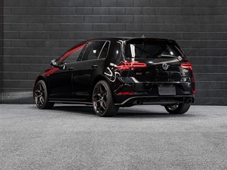 2017 Volkswagen GOLF - Thumbnail